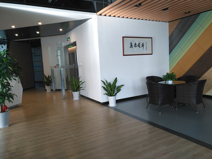 完成T3航站樓辦公區(qū)地板改造